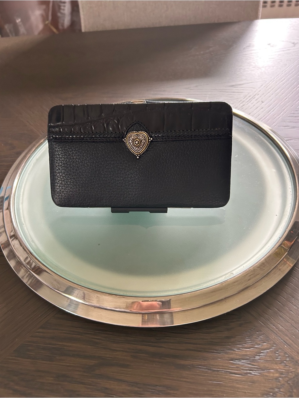 Brighton Black Croc Embossed Leather Wallet Kiss Lock with Heart Medallion EUC